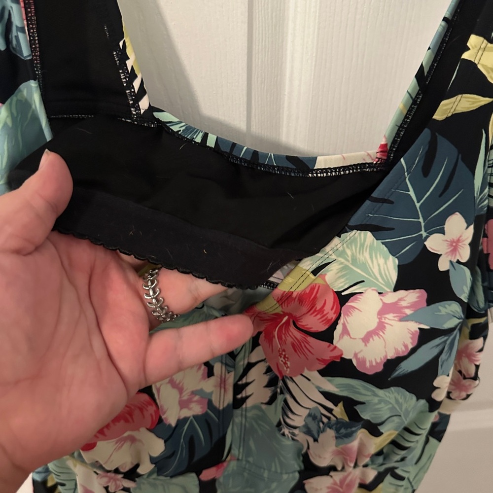 Floral Tankini Top - Picture 2 of 4
